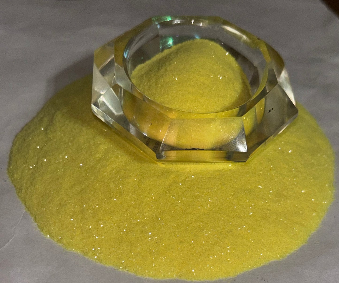 Daffodil Fine glitter (Cosmetic Grade)