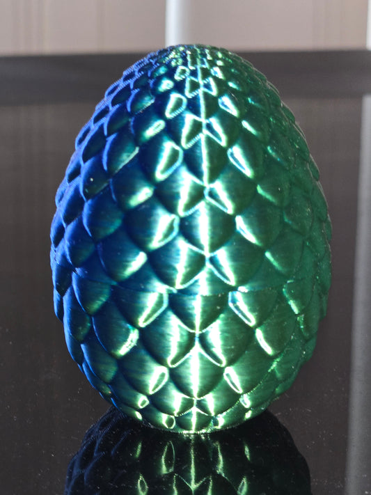 Medium dragon egg w/ dragon