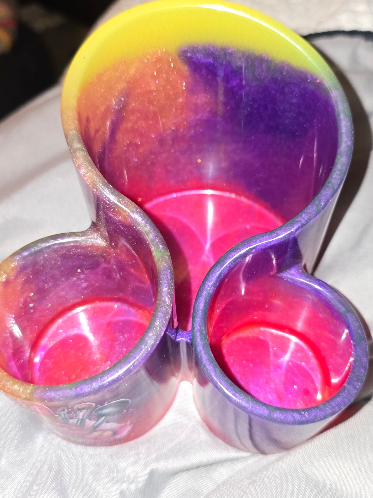Resin make up holder