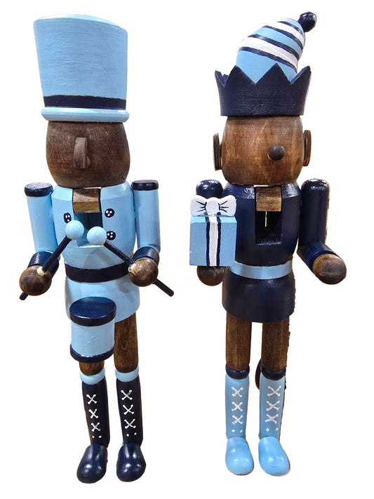 Set of 2 wooden nutcrackers