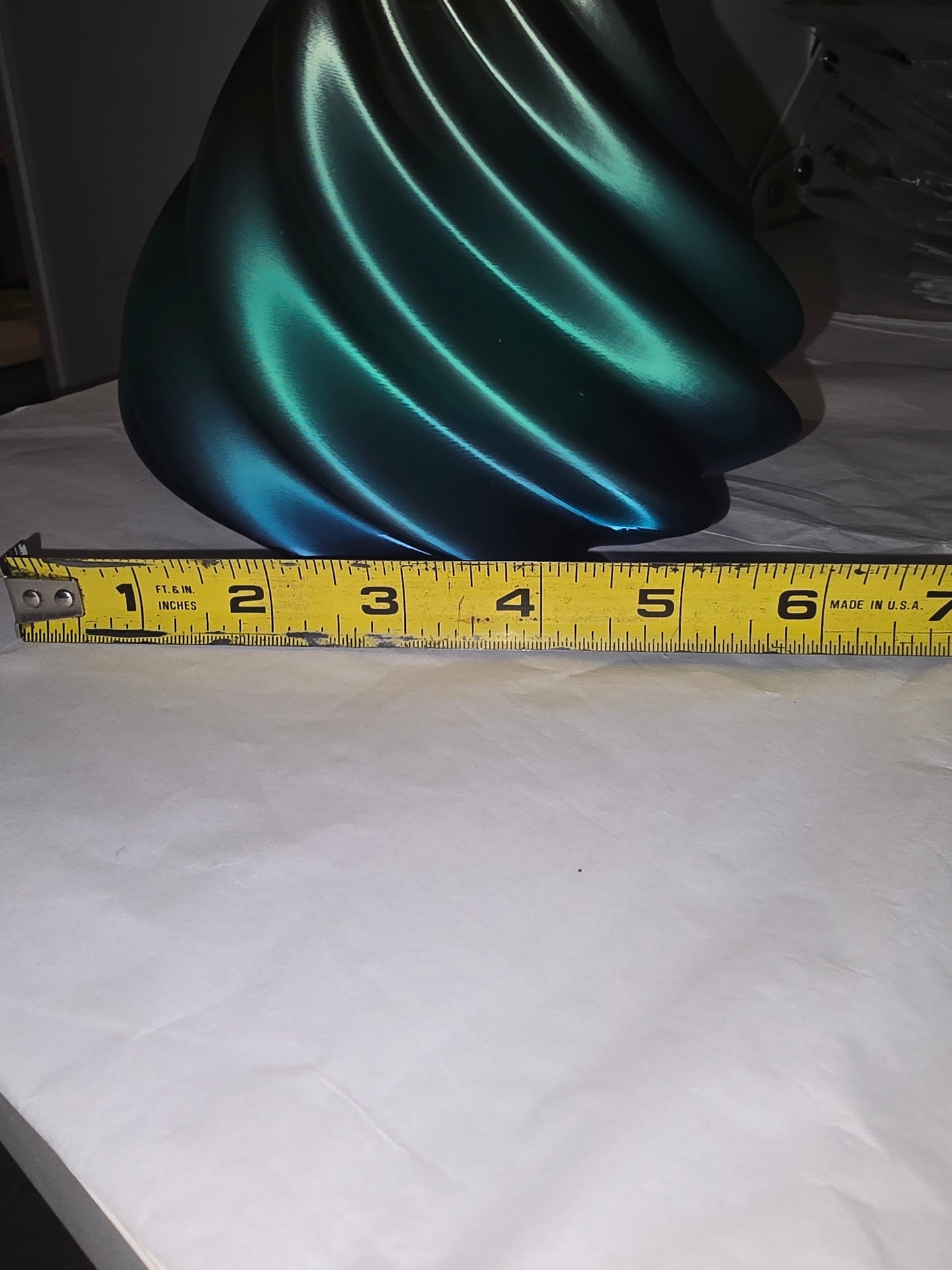 Decorative vase