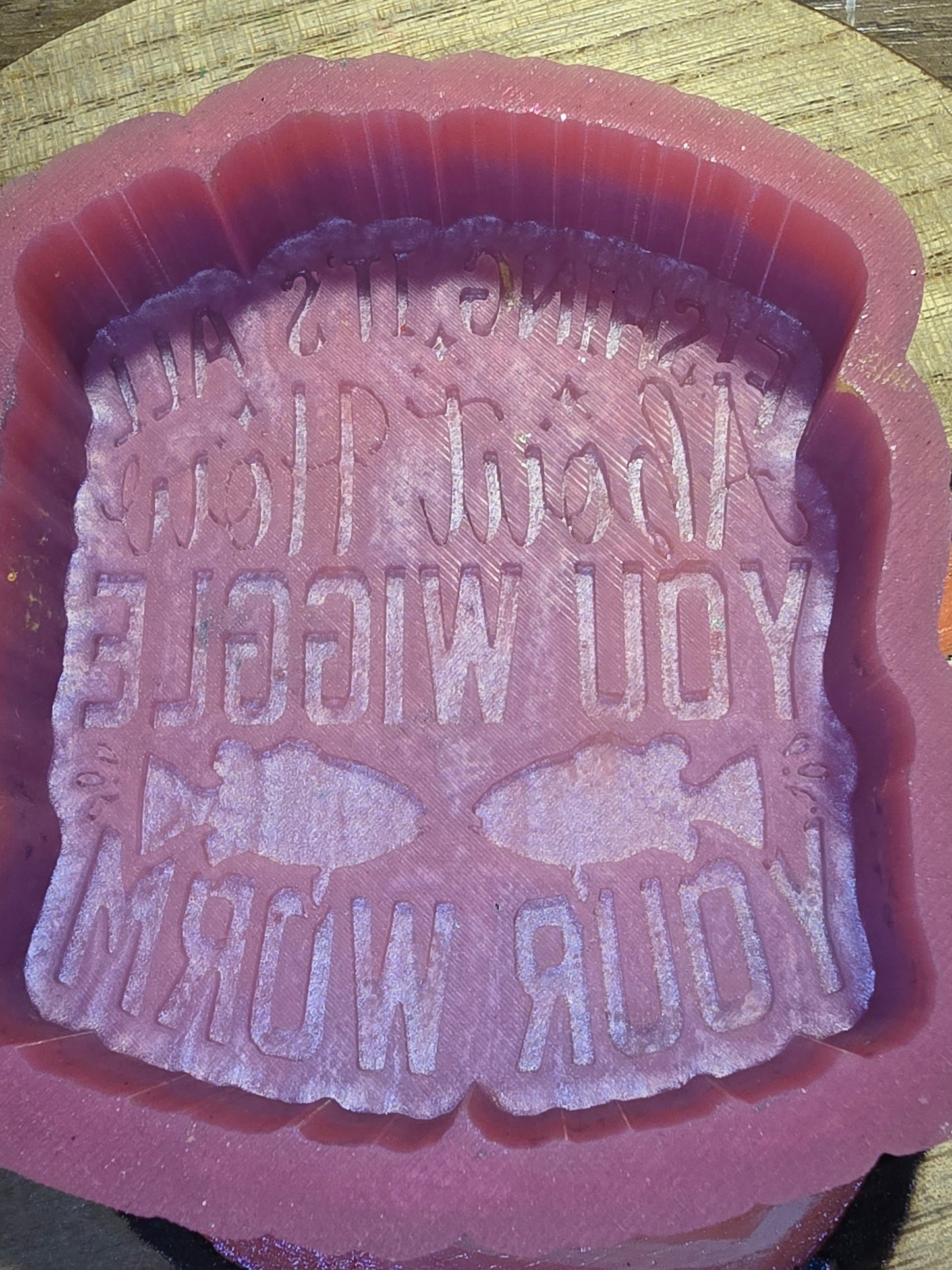 Wiggle your worm freshie mold
