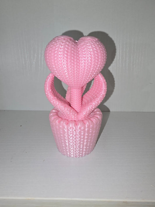 Small 3D knitted heart pot