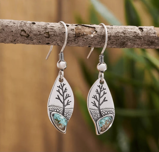 Vintage style minimalist tree earrings