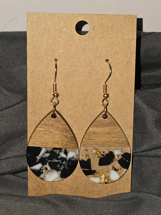 Geometric wood and resin earrings